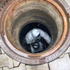 Curățare ecologică separatoare de hidrocarburi