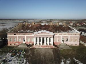 Au început lucrările de reabilitare ale Conacului Mocioni din Foeni. Consiliul Județean redă strălucirea bijuteriei arhitecturale