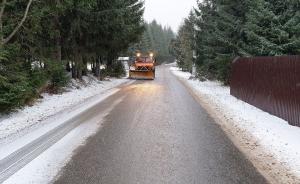 Intervenții pe drumurile județene în vederea prevenirii fenomenului de polei