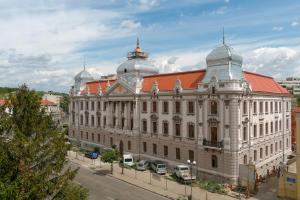 Reabilitarea viitorului sediu al CJ Bihor, la 70%