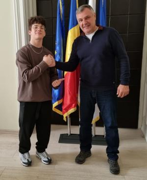 Un campion internațional de breakdance s-a întors acasă, la Deva!