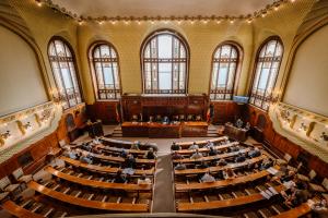Consiliul Județean Mureș a luat astăzi decizii legate de ”Programul pentru școli al României” și de rectificări bugetare
