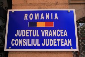 Consiliul Județean Vrancea a câștigat contestația împotriva măsurilor impuse de Camera de Conturi Vrancea