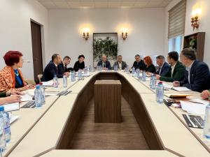 Şedinţă de lucru pe tema certificării Aeroportului Braşov ca aeroport internaţional!