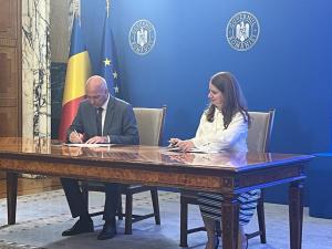 Consiliul Judeţean Braşov va implementa proiectul „Dotarea cu mobilier, materiale didactice și echipamente digitale a unităților de învățământ...