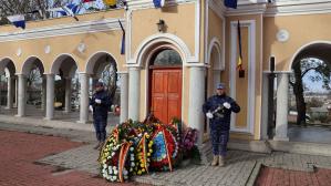 Ceremonie militară și religioasă la Cimitirul Eroilor, cu ocazia Zilei Naționale a României