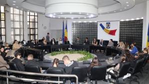 Tineri ucraineni în vizită la Consiliul Județean Tulcea