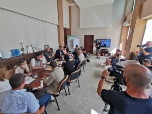 Consiliul Județean Harghita preocupat de găsirea unor soluții viabile pentru bunăstarea animalelor maltratate și fără stăpân