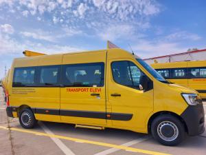 Microbuze școlare pentru elevii din județul Botoșani