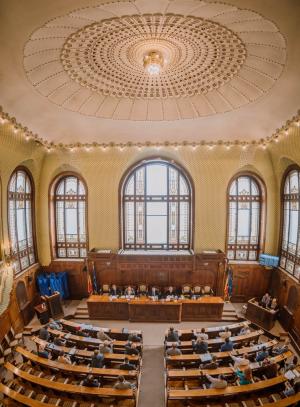 Consiliului Județean Mureș s-a hotărât asupra rectificării bugetare, respectiv asupra aprobării valorii a mai multor investiții