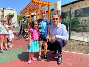 Au fost inaugurate două noi locuri de joacă