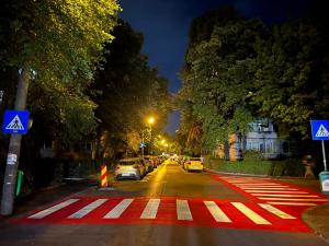 Treceri de pietoni moderne și sigure, în preajma școlilor din Sectorul 6