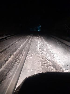 Utilajele de deszăpezire au intervenit, în județ, în zonele în care a nins