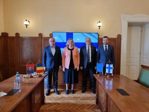 Prezent la Oradea, ambasadorul Finlandei în România laudă municipalitatea pentru dezvoltarea orașului