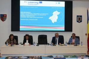 Consiliul Județean Arad a găzduit astăzi o întâlnire de lucru între Compania de Apă Arad, Compania de Apă din Szeged și administrația locală Algyo