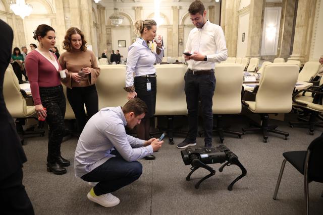 ADR și UTCN au organizat ultima rundă de consultări pentru realizarea Cadrului Strategic privind utilizarea Inteligenței Artificiale