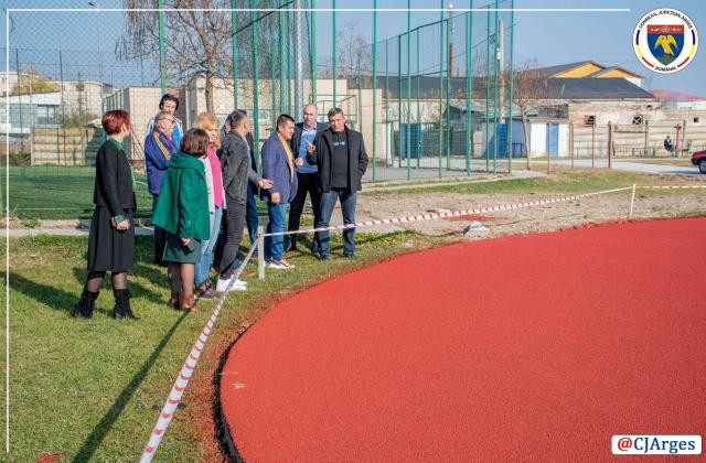 Pistă nouă de atletism și internat modernizat la Costești
