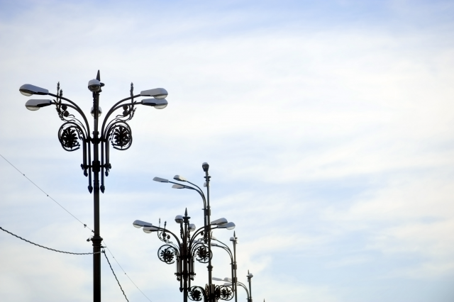 Primăria Municipiului Deva a solicitat ENEL remedierea problemelor legate de întreruperea iluminatului public în mai multe zone din municipiu