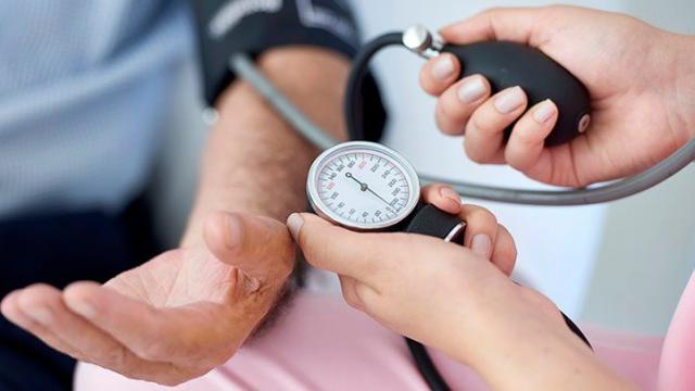 DEVA. Testare gratuită a glicemiei, colesterolului și tensiunii arteriale – luni, 14 noiembrie 2022!