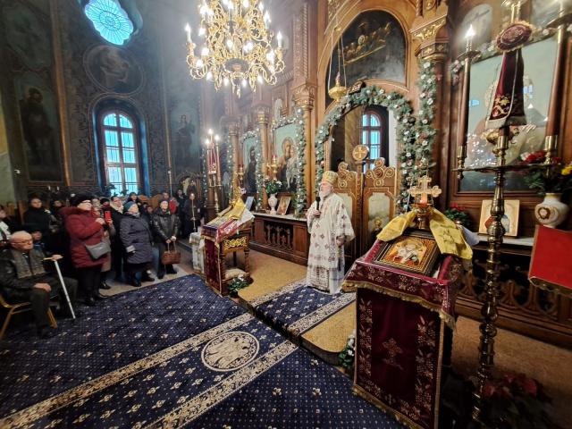 Hram la Catedrala Episcopală Sfântul Nicolae