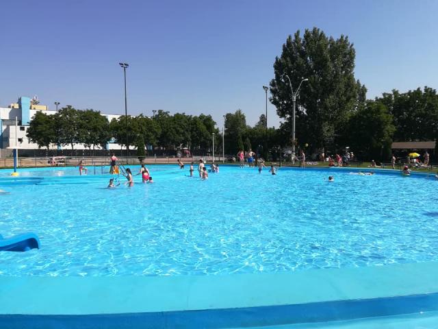 Ştrandul Municipal din Deva îşi închide porţile