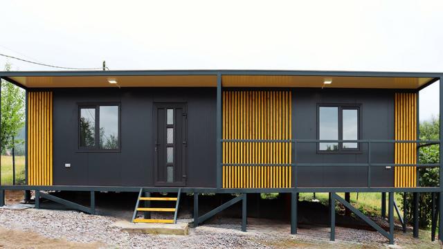 Containere