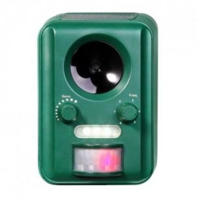 Aparat cu ultrasunete pentru alungarea cainilor si pisicilor Animal Stop