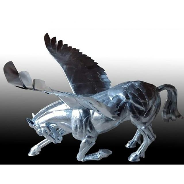 Pegasul din oțel și zinc