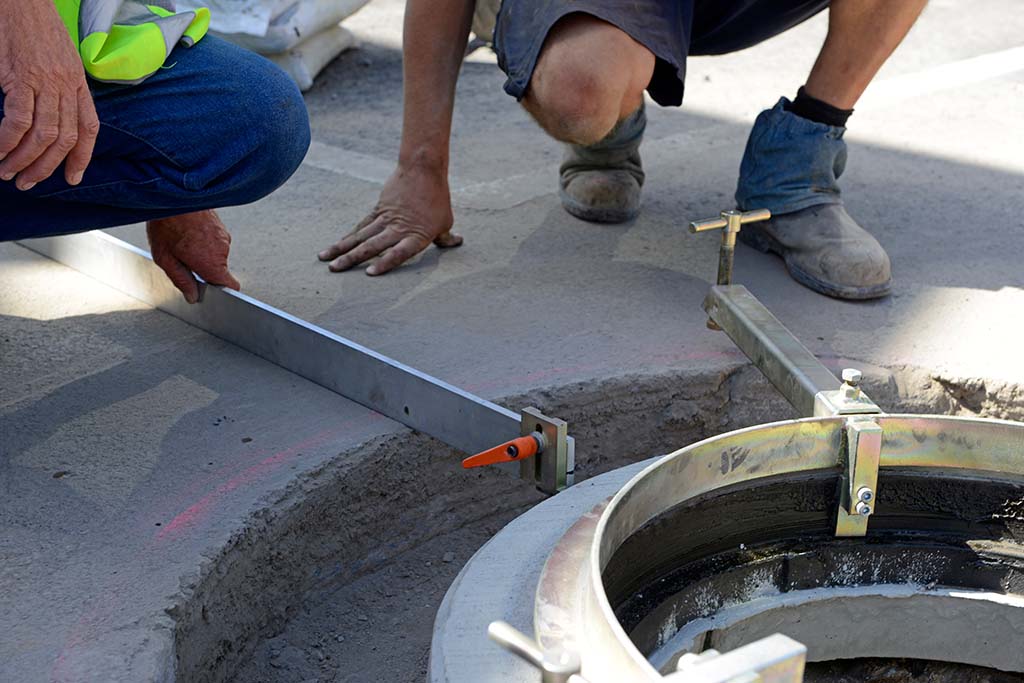 Stehr SKF 950 - Echipamentul de carotare diamantată pentru guri de vizitare la nivelul străzii, fără denivelări TEHRON MACHINES THM